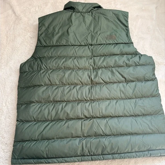The North Face Aconcagua 2 Down Vest Men’s L | Outdoor Performance | Lightweight - Picture 9 of 11
